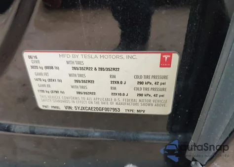 2016 Tesla Model X 60D/70D/75D/90D из США, поврежденный, VIN 5YJXCAE20GF007953